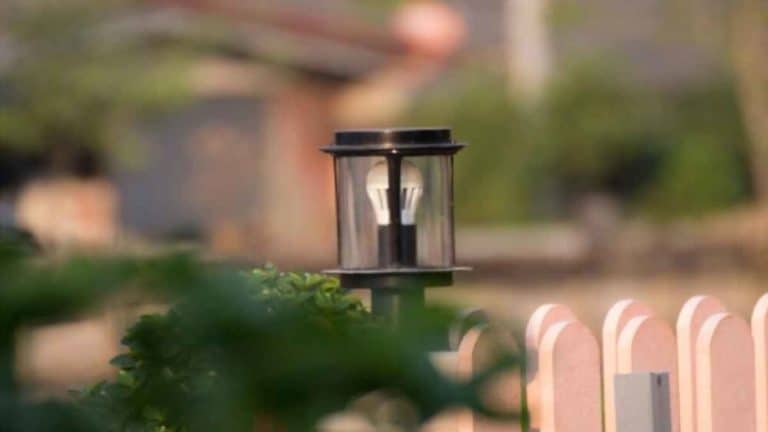Top 5 Best Outdoor Solar Powered Fence Lights For Your Home Or Business