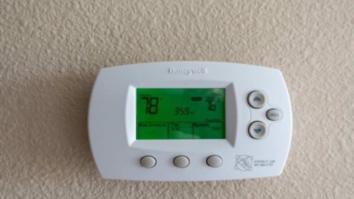 Honeywell Thermostat Cool on Blinking But Not Working Mount It Right